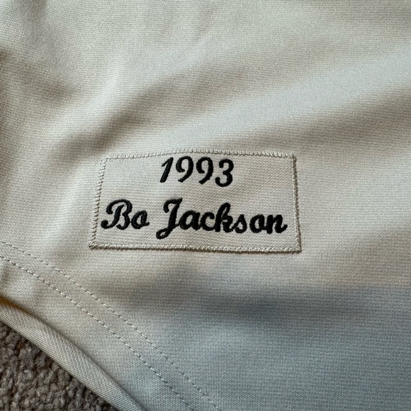 Bo Jackson Mitchell & Ness Chicago Whitesox Jersey - Picture 3 of 8